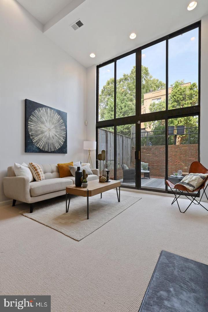 2519 I Street Northwest, Unit 1 Washington, DC 20037 - Photo 7 of 71