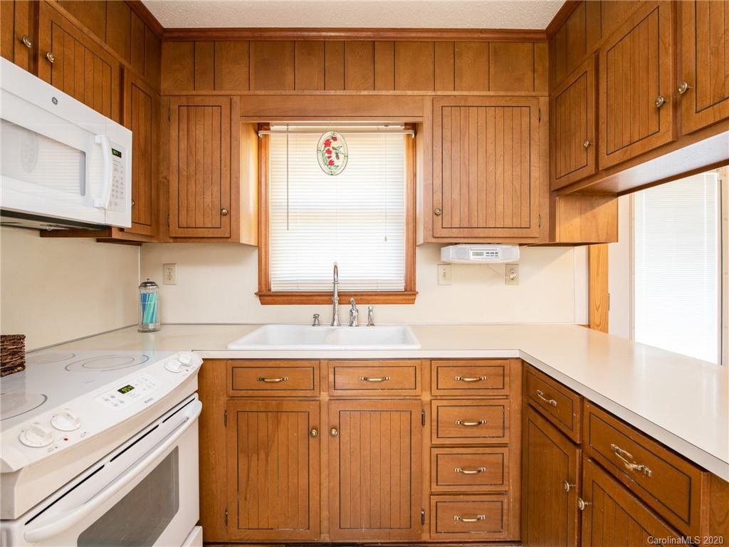 2402 Honeycutt-Simpson Road Monroe, NC 28110 - Photo 10 of 28