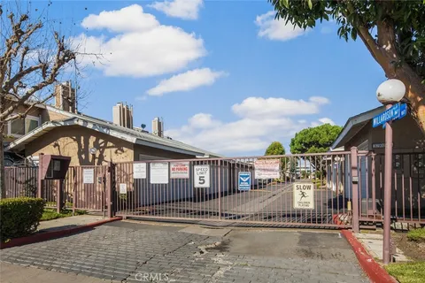 $649,800 | 3905 Hazard Avenue, Unit B22, Santa Ana, CA 92703