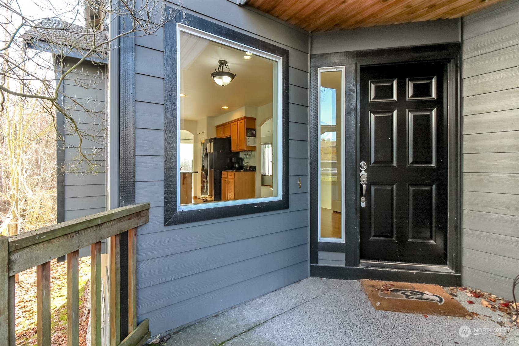 17028 4th Avenue Southeast Bothell, WA 98012 - Photo 3 of 40