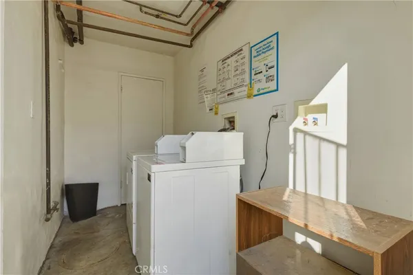 $1,695 | 22862 15th Street, Newhall, CA 91321