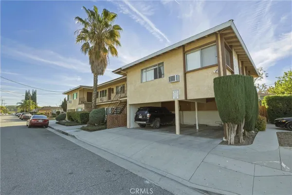 $1,695 | 22862 15th Street, Newhall, CA 91321