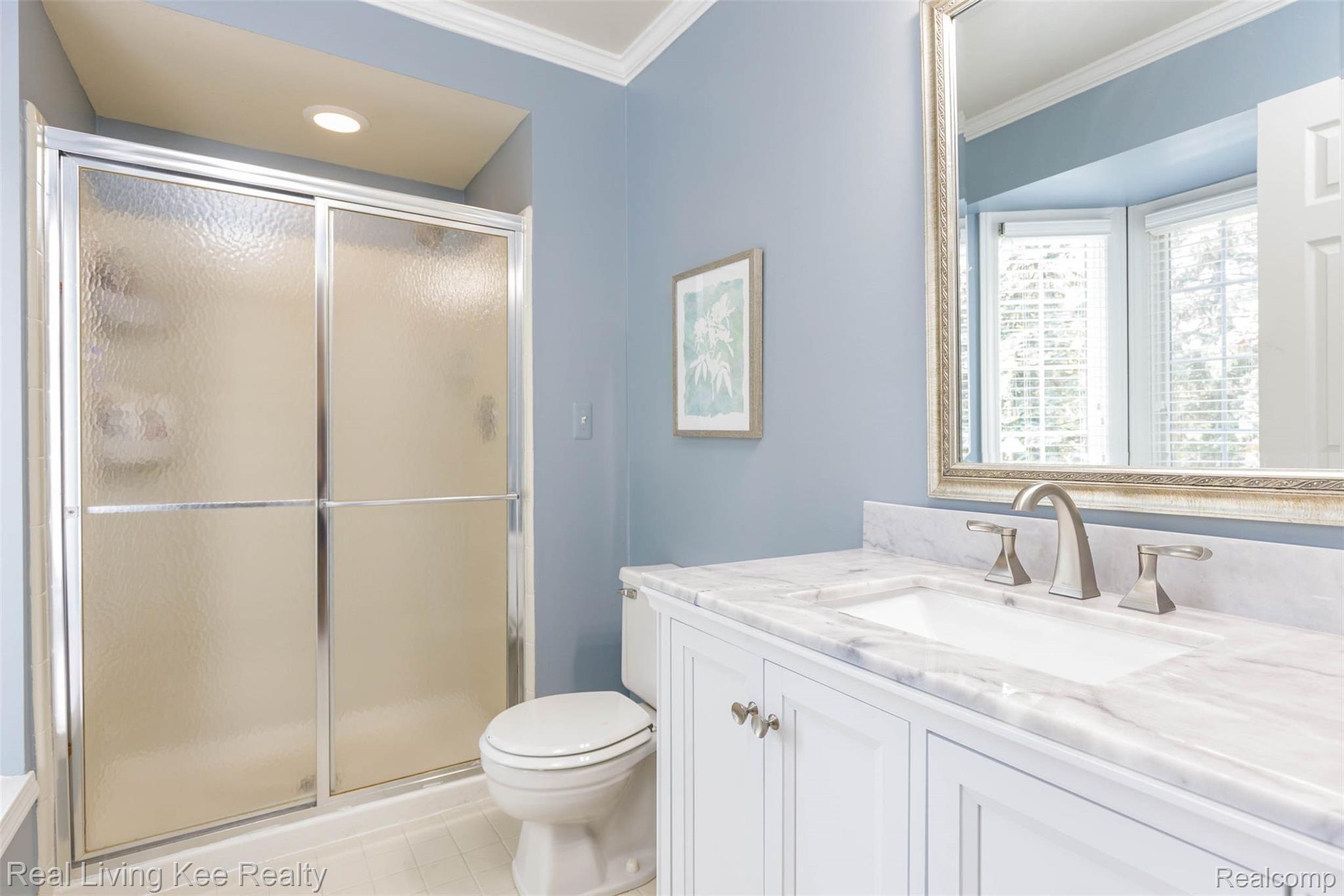 359 Silvervale Drive Rochester, MI 48309 - Photo 20 of 36 359 Silvervale Dr-20.jpg