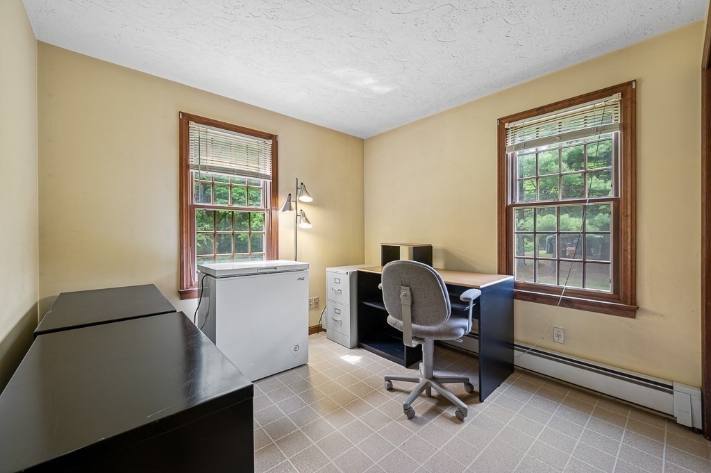 125 Rice Avenue Northborough, MA 01532 - Photo 17 of 40