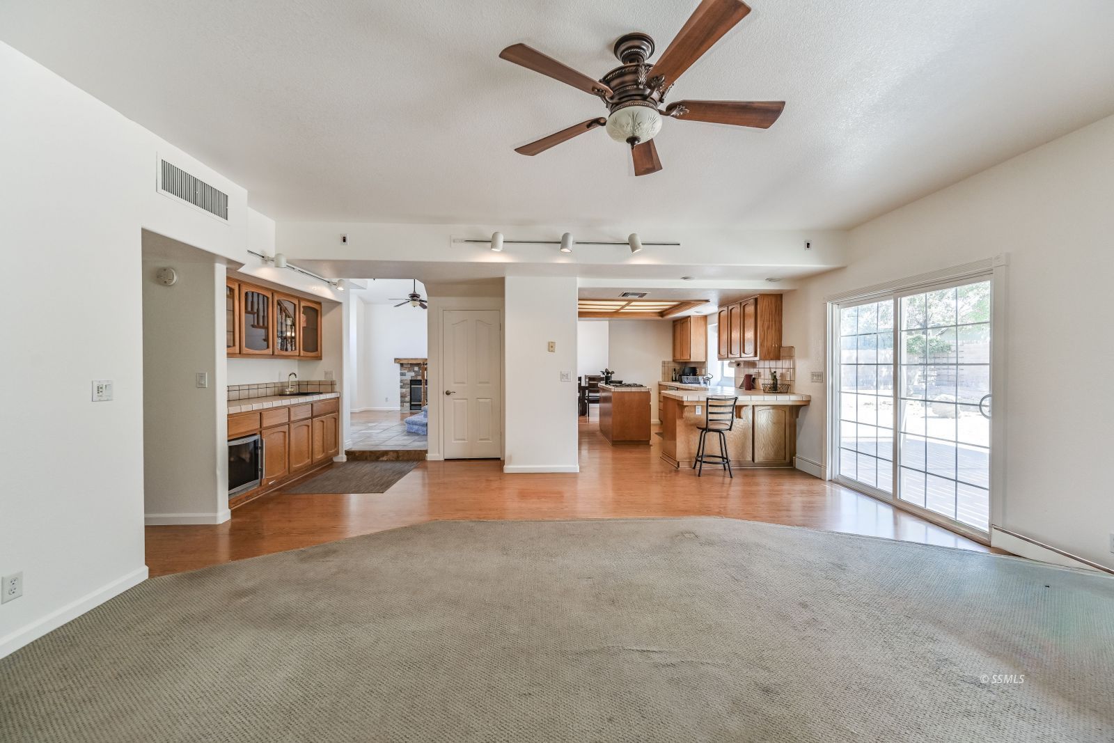 913 Margaret Avenue Ridgecrest, CA 93555 - Photo 15 of 38