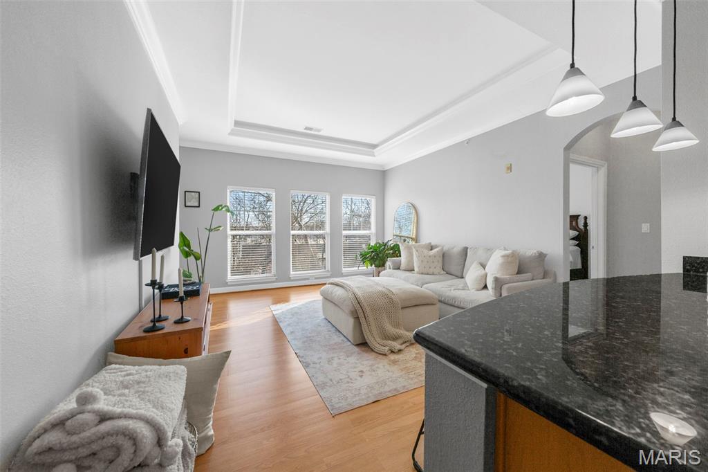 2706 Mcknight Crossing Court St. Louis, MO 63119 - Photo 5 of 20