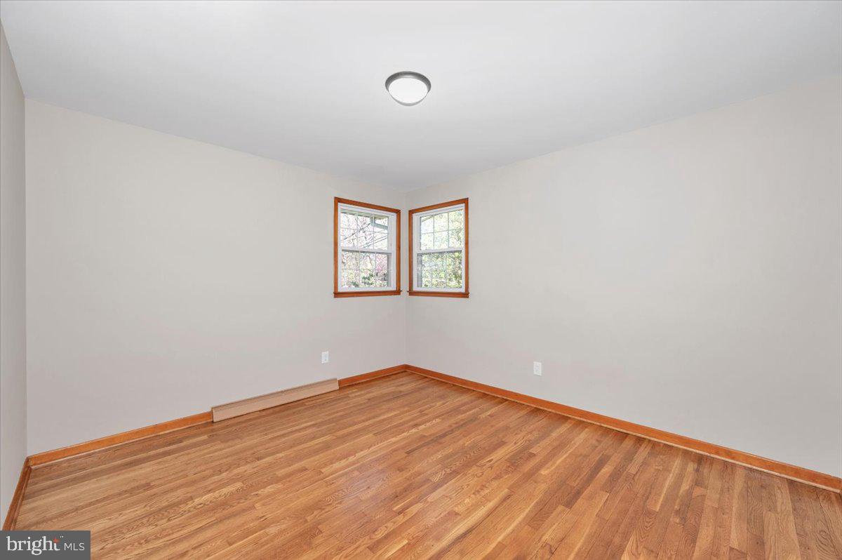 10508 Sweepstakes Road Damascus, MD 20872 - Photo 18 of 46 an empty room with a window