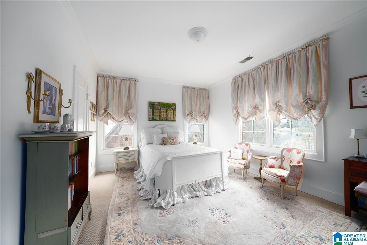 237 La Prado Place Birmingham, AL 35209 - Photo 35 of 39