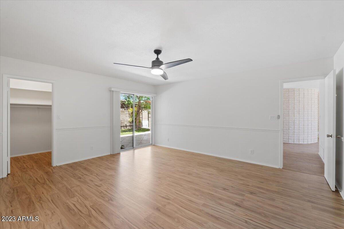 3736 East Montecito Avenue Phoenix, AZ 85018 - Photo 10 of 18 Huge master bedroom