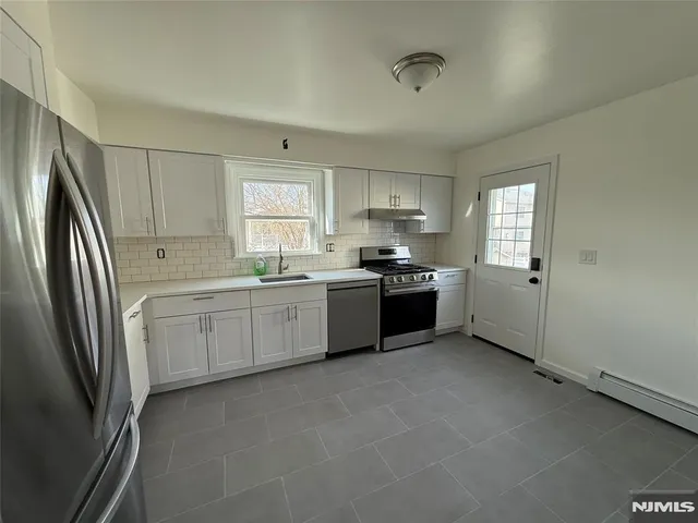 $3,500 | 33 East Joseph Street, Unit 1, Moonachie, NJ 07074