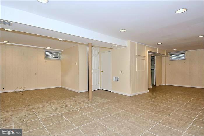 12208 Judson Road Silver Spring, MD 20902 - Photo 12 of 21 Family Room