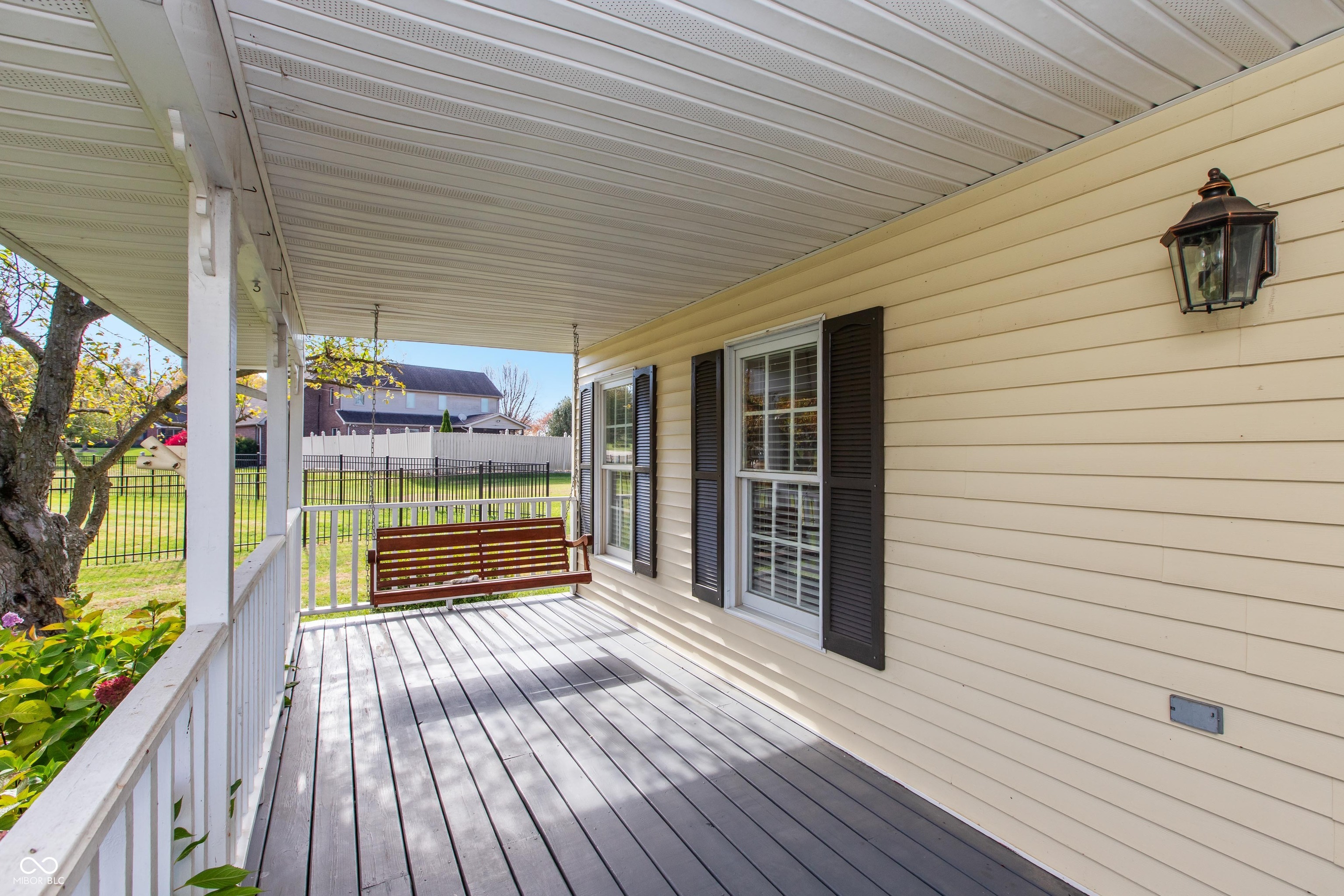 2132 Lower Heiskell Court Seymour, IN 47274 - Photo 3 of 32