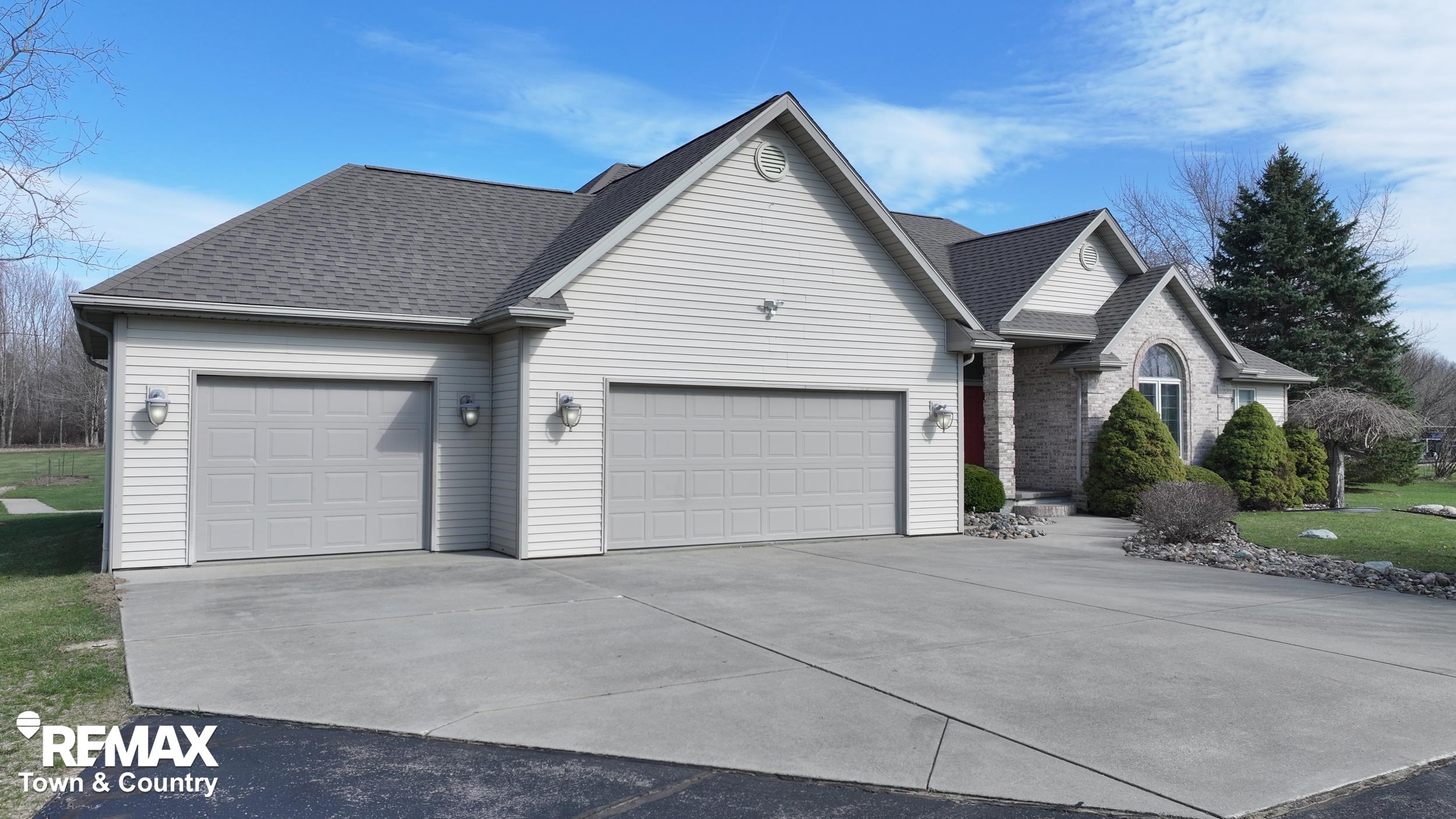 10368 North Jennings Road Clio, MI 48420 - Photo 1 of 73
