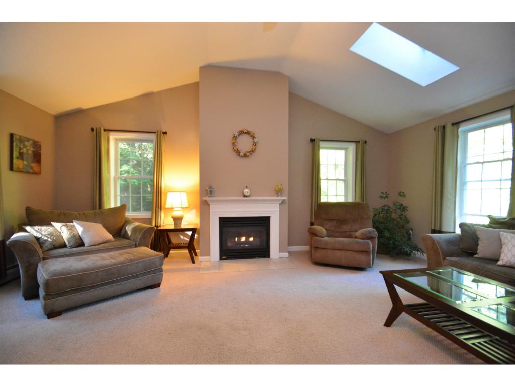 94 Wildcat Road Barrington, NH 03825 - Photo 4 of 36 Gallery Image 4