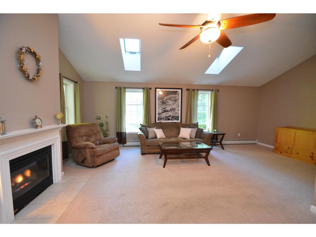 94 Wildcat Road Barrington, NH 03825 - Photo 5 of 36 Gallery Image 5