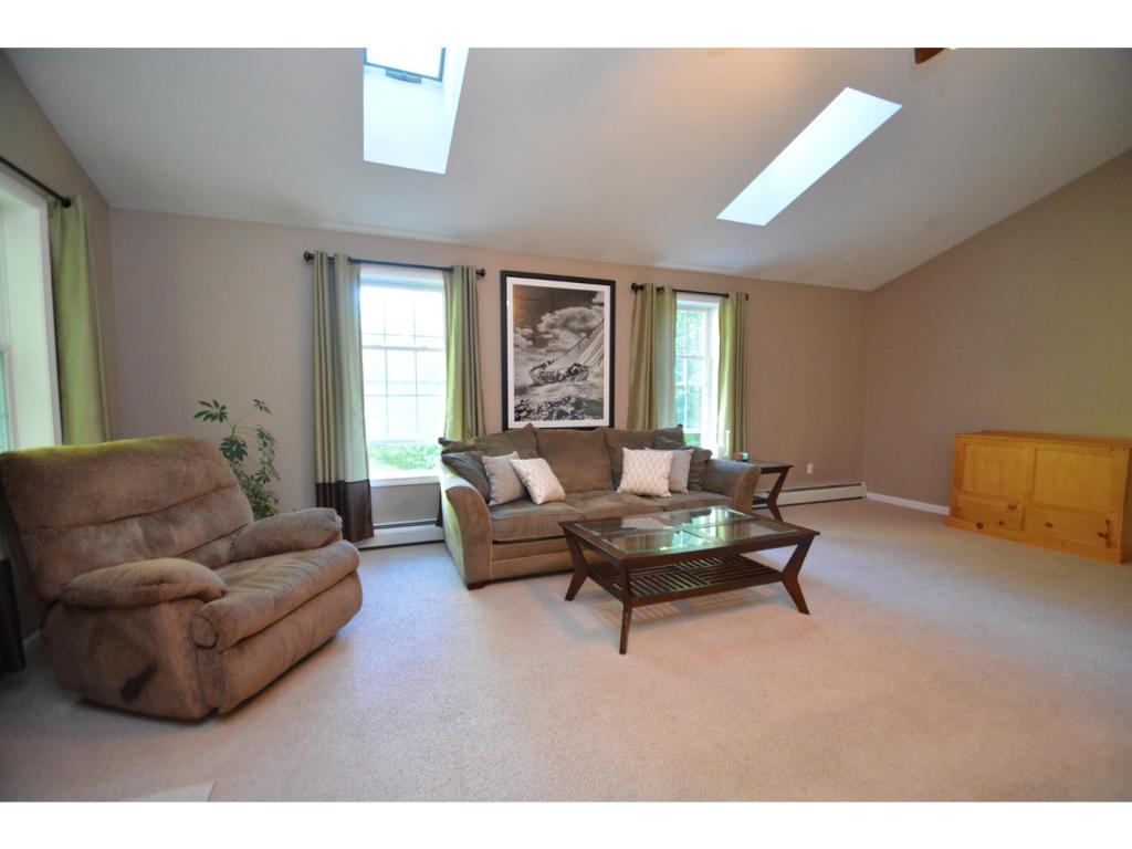 94 Wildcat Road Barrington, NH 03825 - Photo 7 of 36 Gallery Image 7