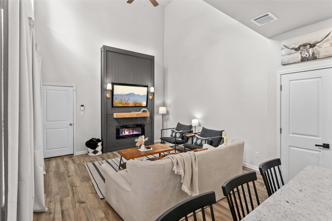 376 Lost Mine Peak Lane Dripping Springs, TX 78620 - Photo 11 of 40