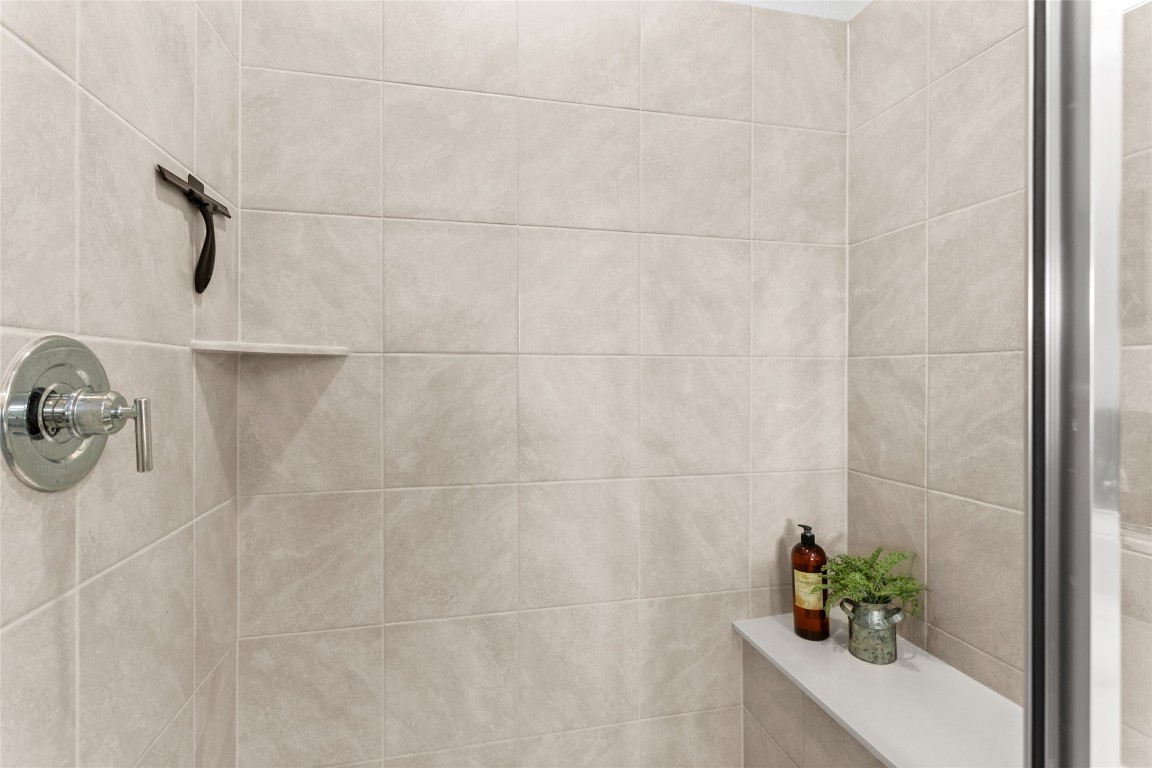 376 Lost Mine Peak Lane Dripping Springs, TX 78620 - Photo 24 of 40