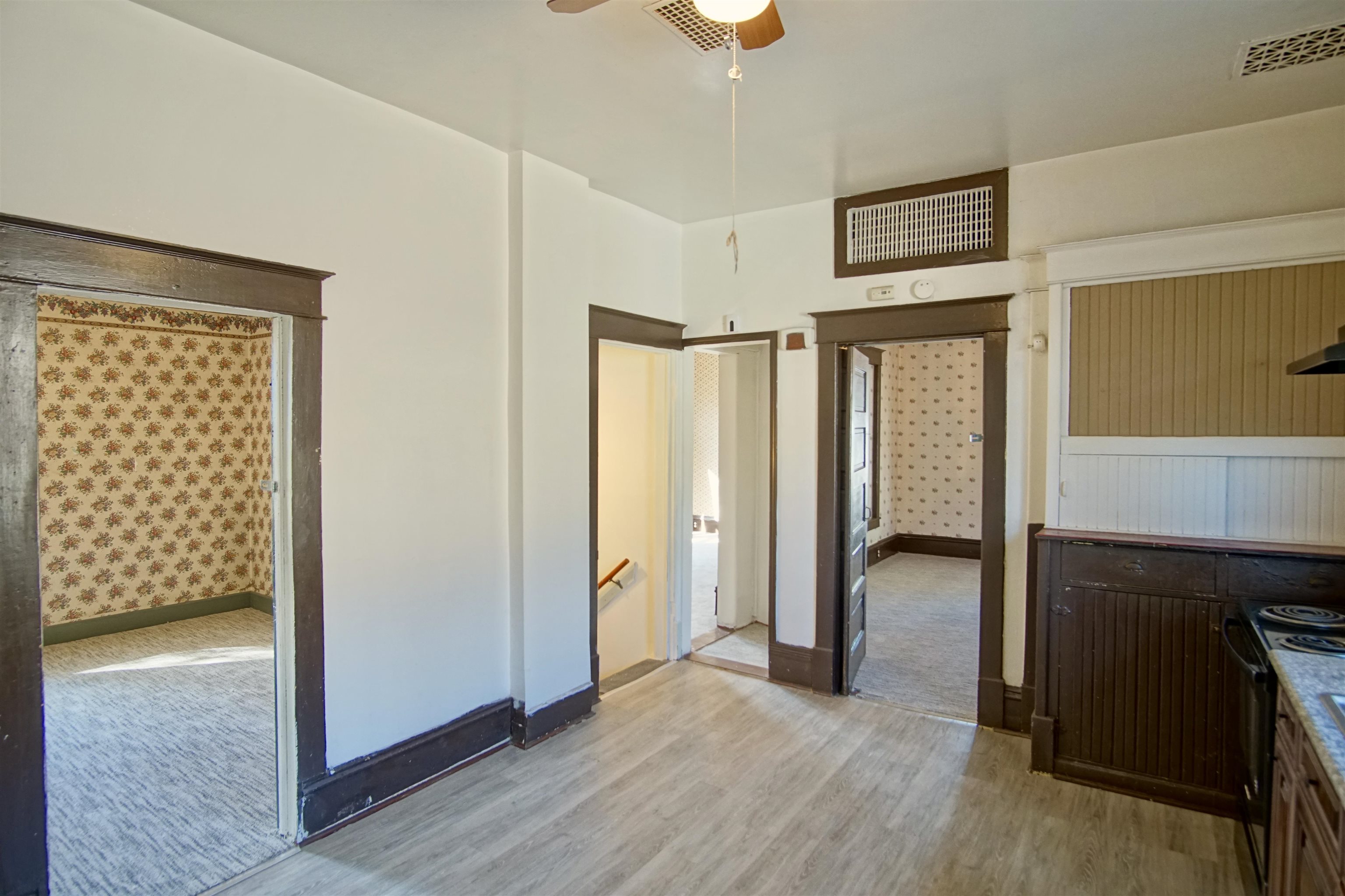 618 East Broad Avenue Spokane, WA 99207 - Photo 12 of 50