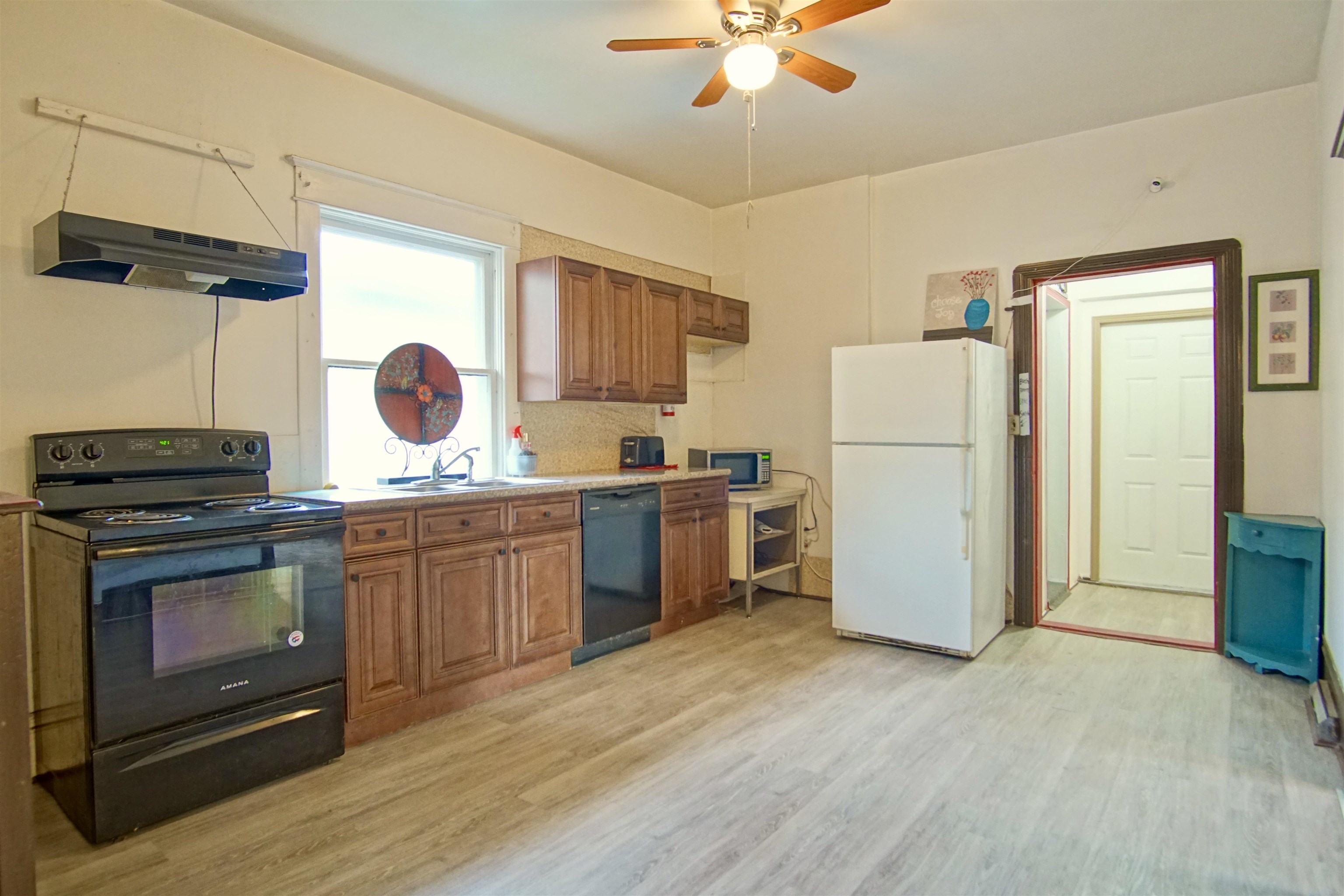 618 East Broad Avenue Spokane, WA 99207 - Photo 10 of 50