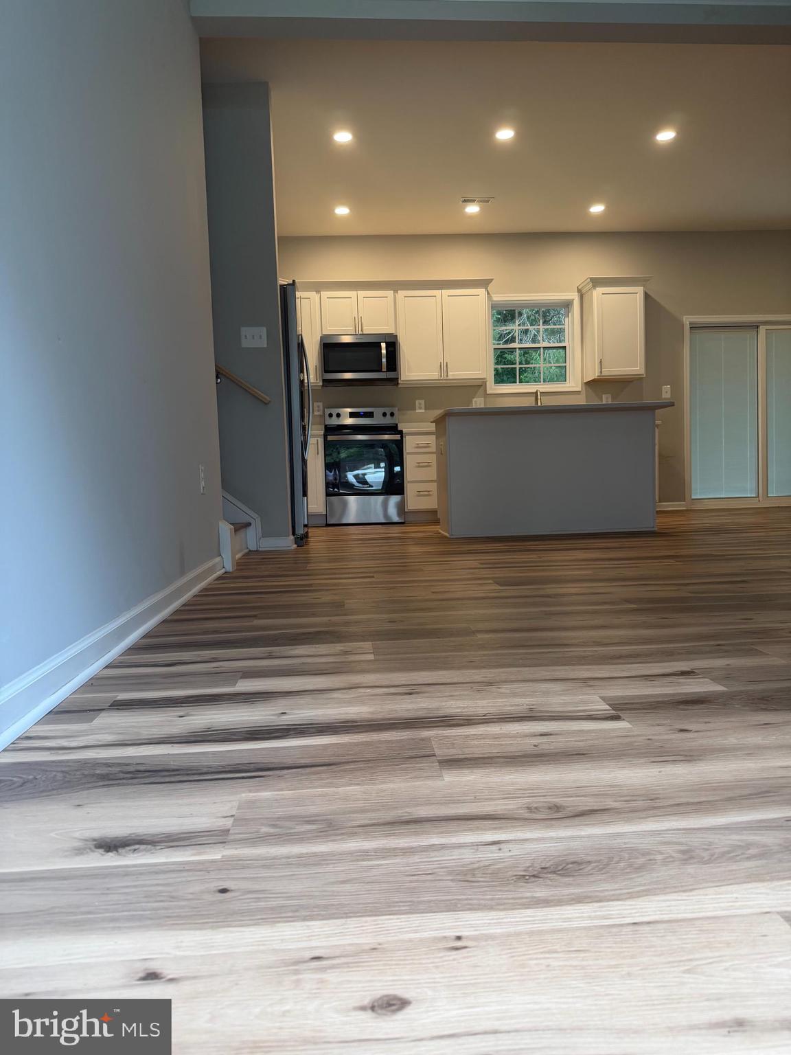 8012 Rugby Road Manassas Park, VA 20111 - Photo 11 of 37