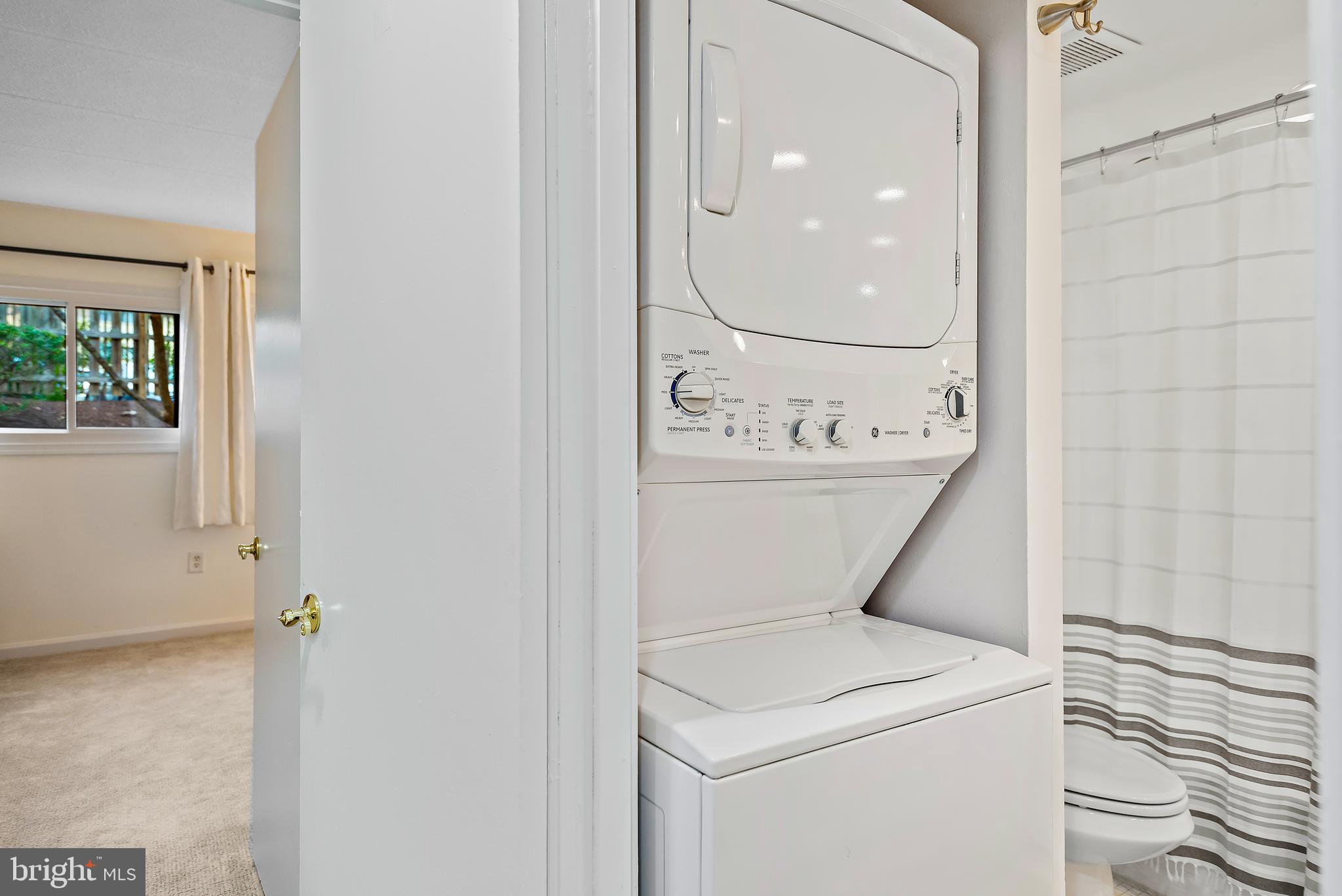 5707 Harpers Farm Road, Unit A Columbia, MD 21044 - Photo 20 of 30 a utility room with dryer and washer