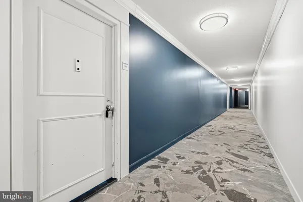 $374,888 | 307 Yoakum Parkway, Unit 706, Alexandria, VA 22304