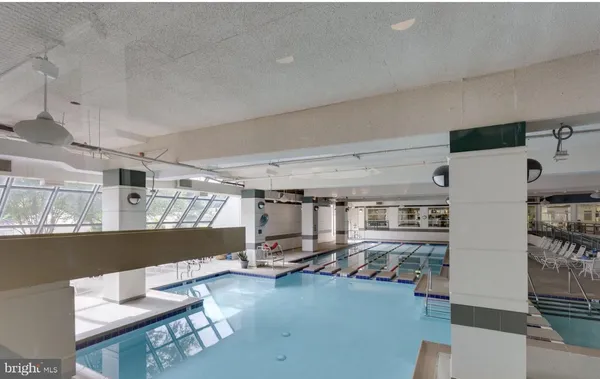 $374,888 | 307 Yoakum Parkway, Unit 706, Alexandria, VA 22304