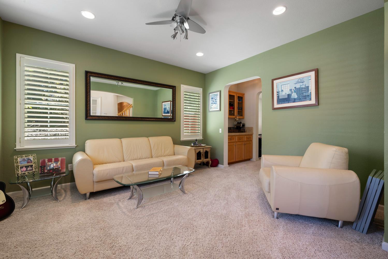 122 Memory Lane Turlock, CA 95382 - Photo 3 of 29