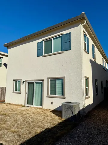 a view of lake view and ocean view