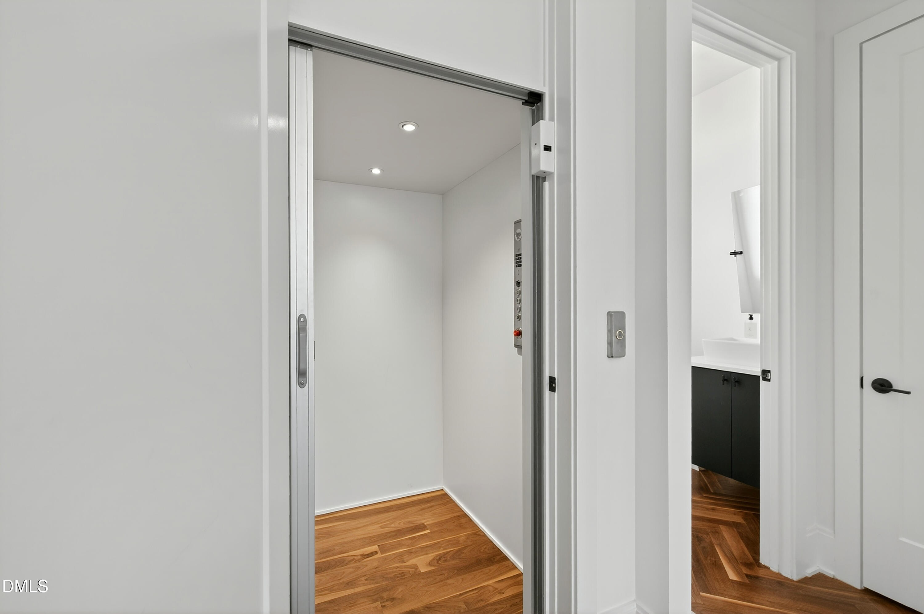 1617 Nottingham Road Raleigh, NC 27607 - Photo 11 of 46 Nottingham (60)