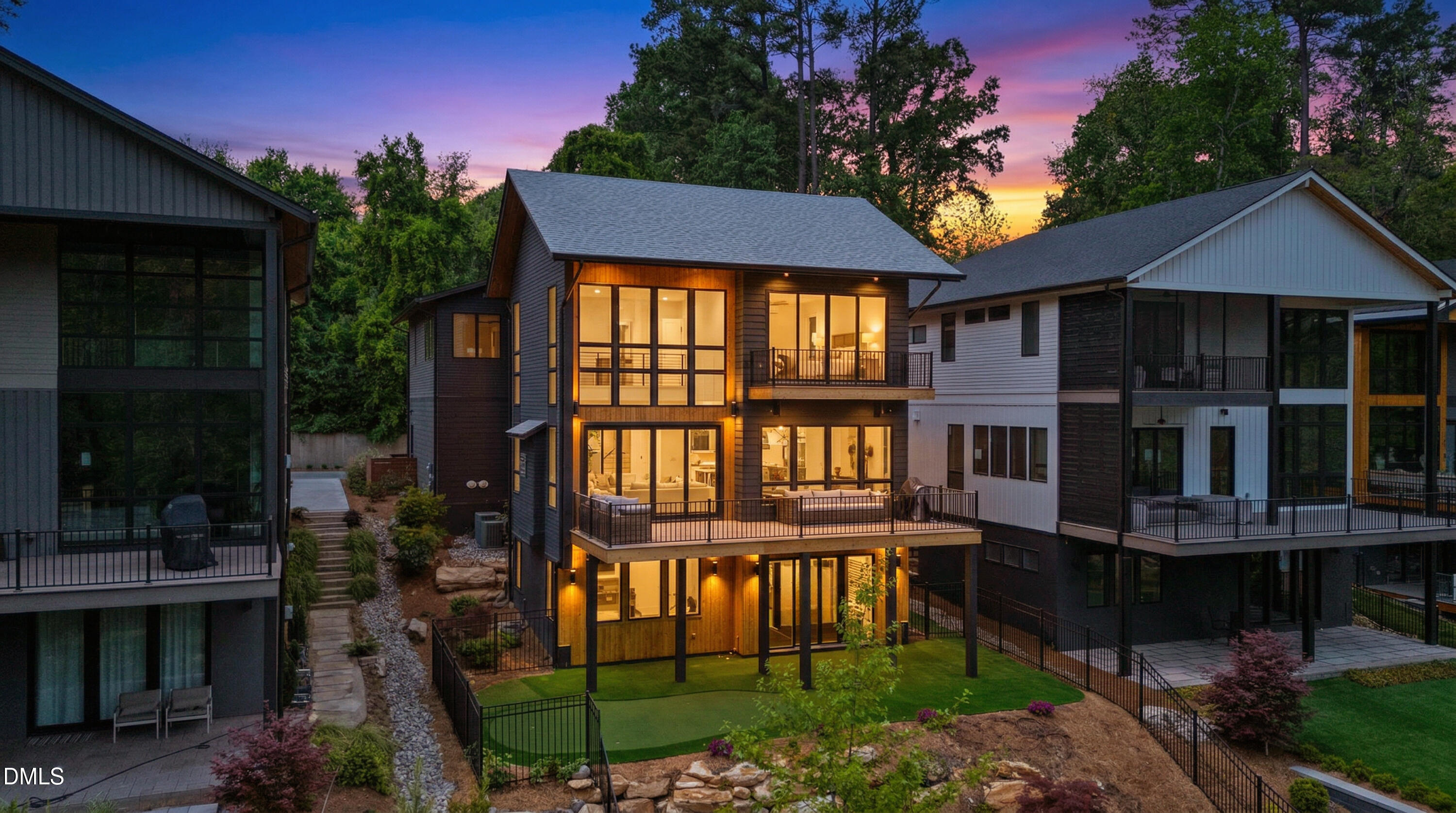 1617 Nottingham Road Raleigh, NC 27607 - Photo 45 of 46 Twilights (1)