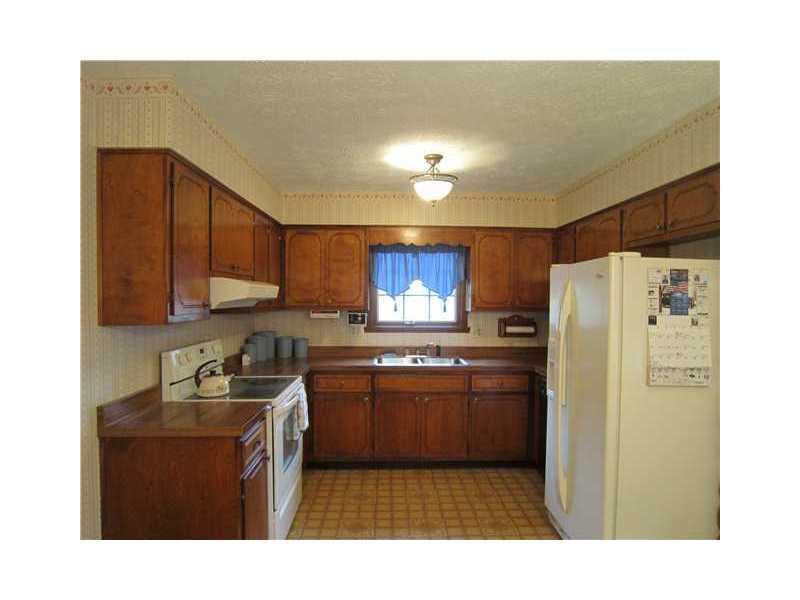 1114 West Stop 11 Road Indianapolis, IN 46217 - Photo 2 of 21 Gallery Image 2