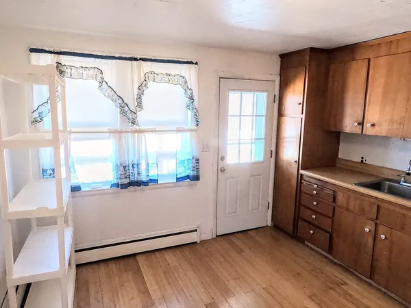 $650,000 | 34 F Street, Hull, MA 02045
