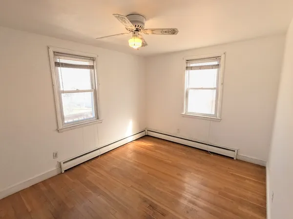 $650,000 | 34 F Street, Hull, MA 02045