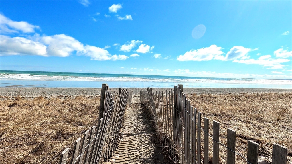 34 F Street Hull, MA 02045 - Photo 9 of 39