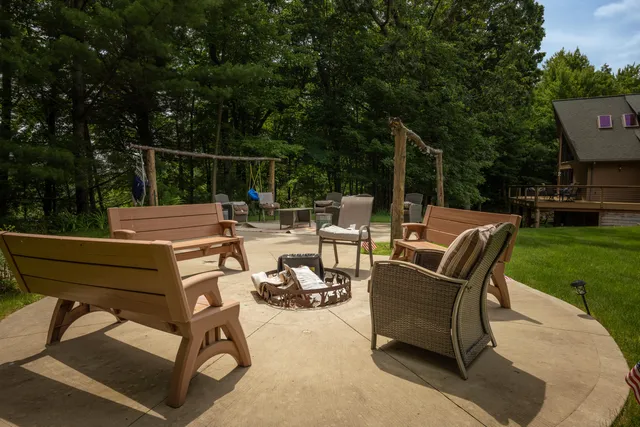 $1,350,000 | N627 Riviera Avenue, Merrillan, WI 54754