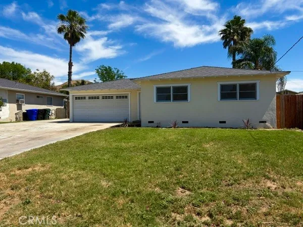 $3,000 | 3892 Kenneth Street, Jurupa Valley, CA 92509