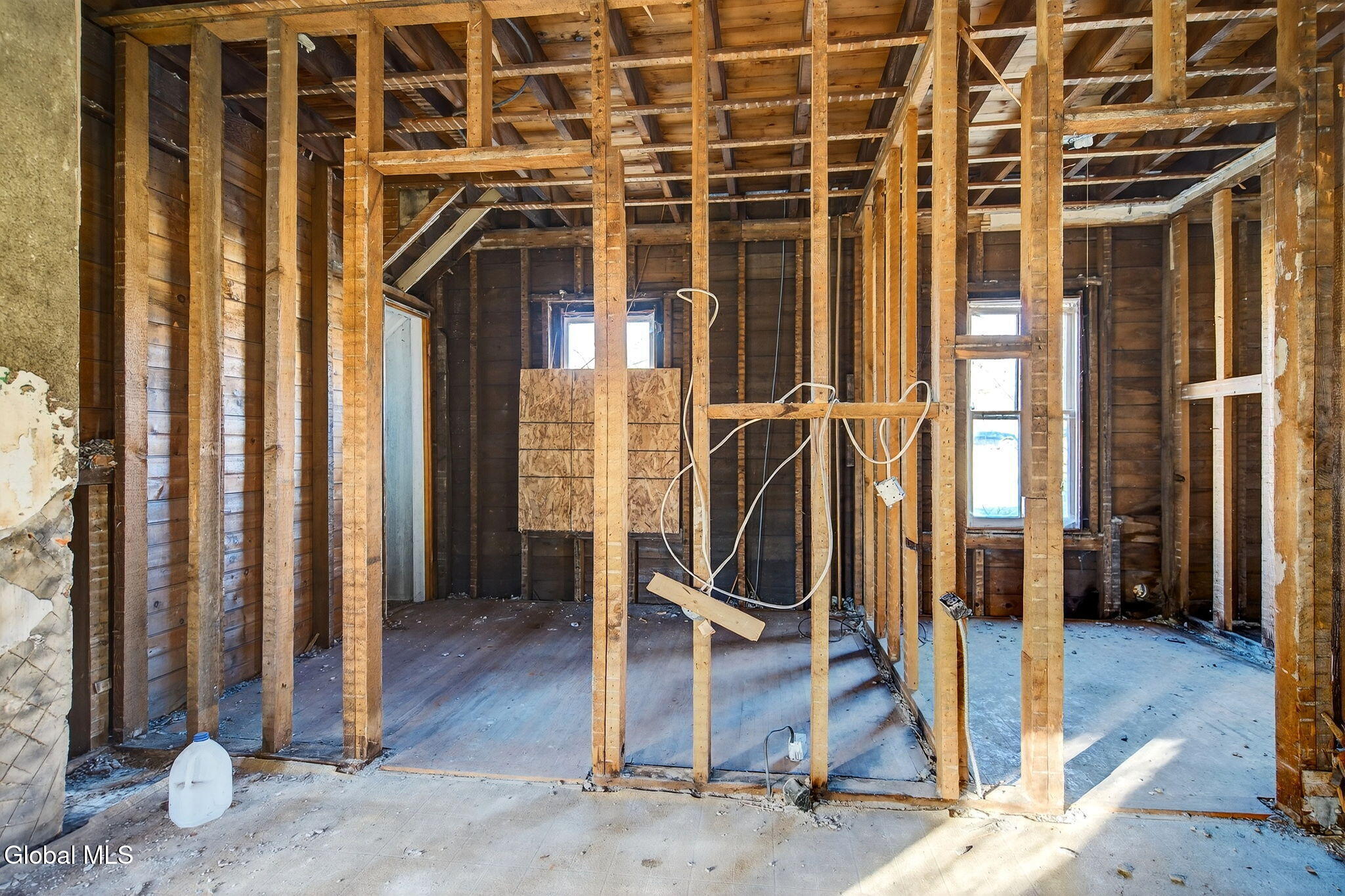 522 Loudon Road Colonie, NY 12211 - Photo 16 of 26 Interior 09