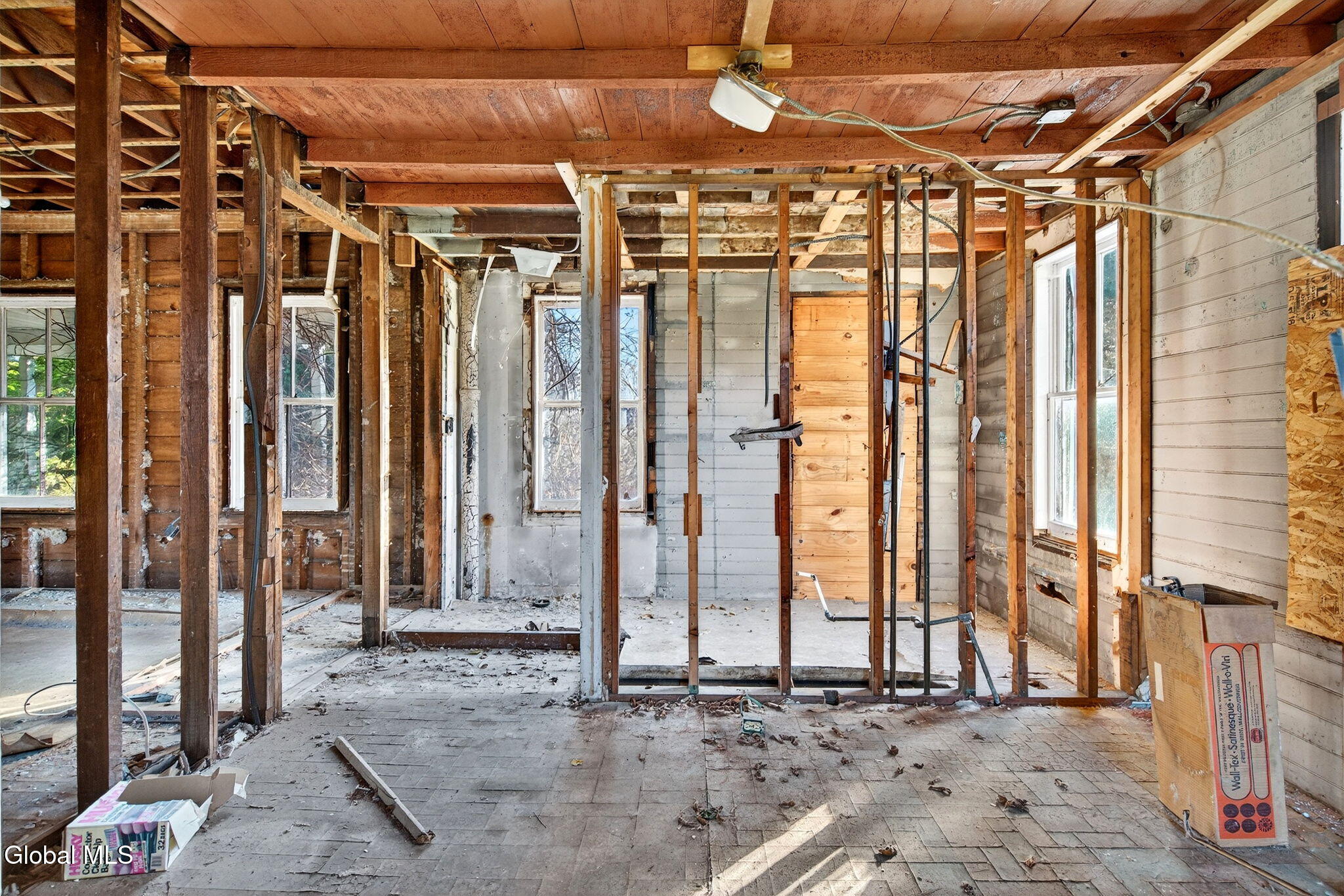 522 Loudon Road Colonie, NY 12211 - Photo 17 of 26 Interior 10