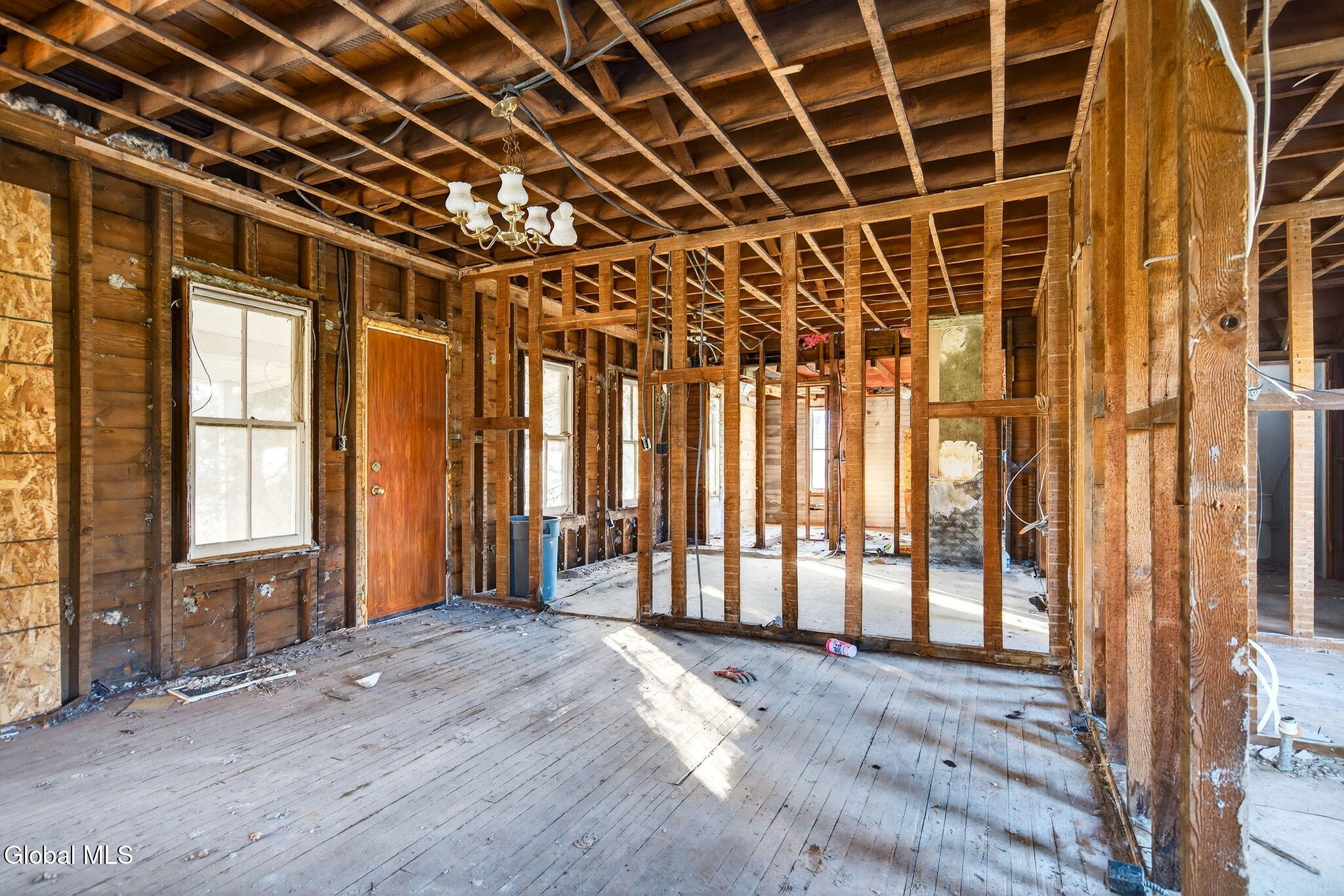 522 Loudon Road Colonie, NY 12211 - Photo 10 of 26 Interior 03