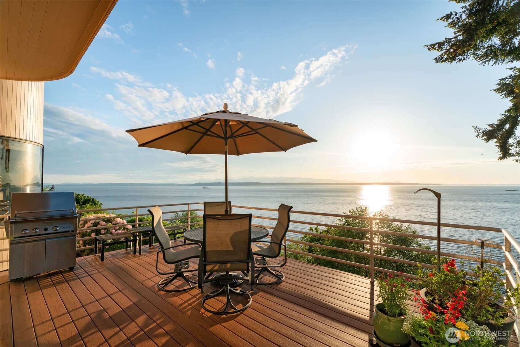 9233 Olympic View Drive Edmonds, WA 98020 - Photo 18 of 40
