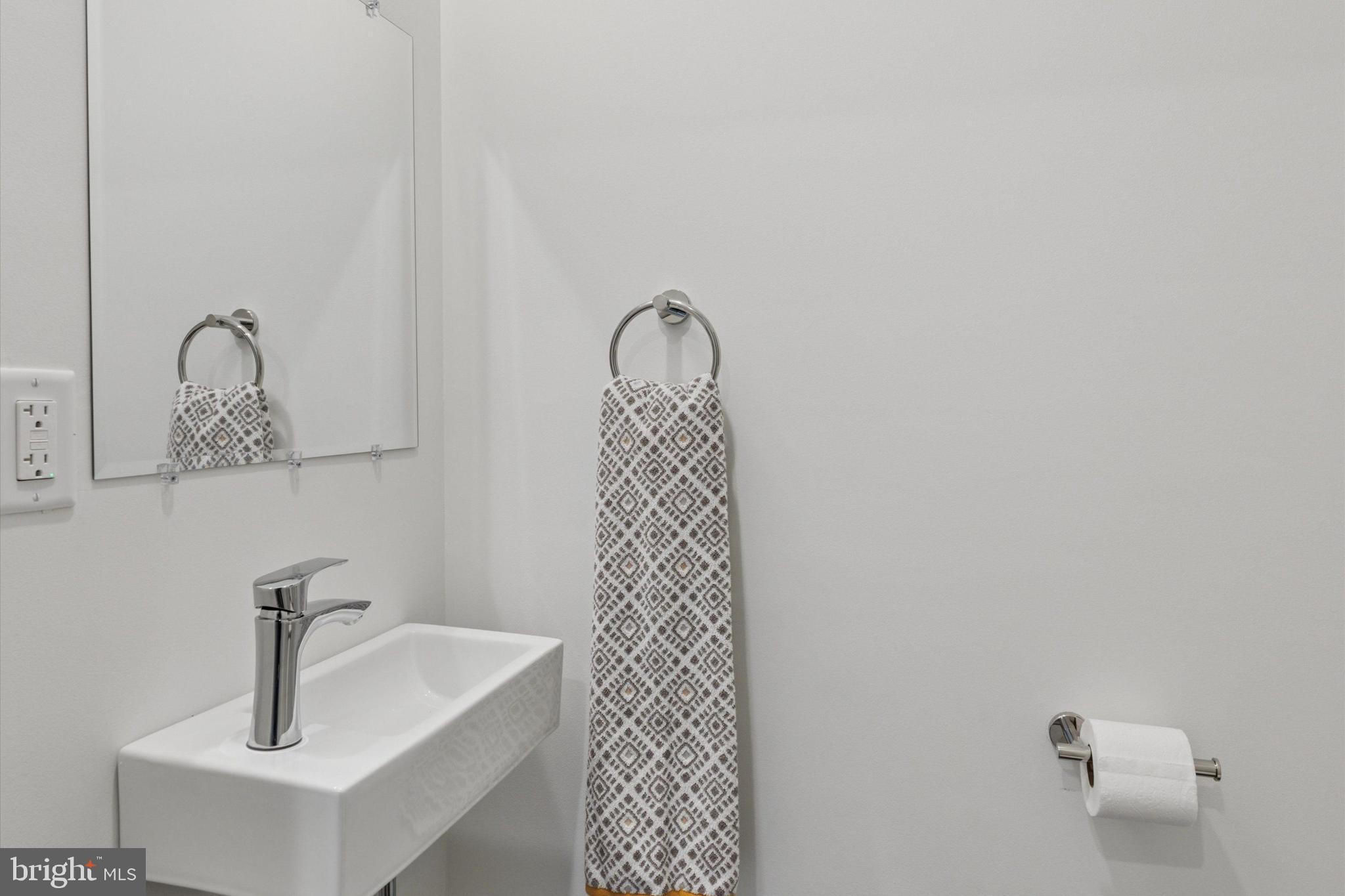 2401 North 2nd Street, Unit F3 Philadelphia, PA 19133 - Photo 15 of 26