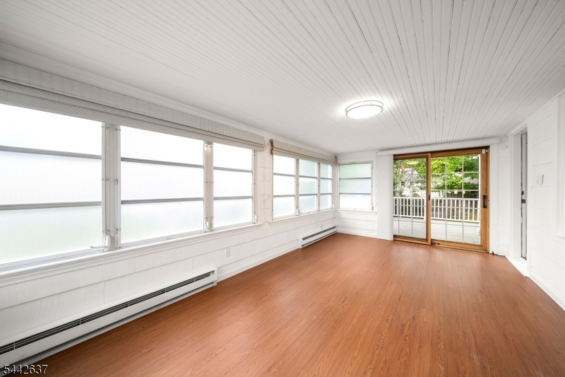 26 West Lawn Road Livingston, NJ 07039 - Photo 8 of 27 Gallery Image 8