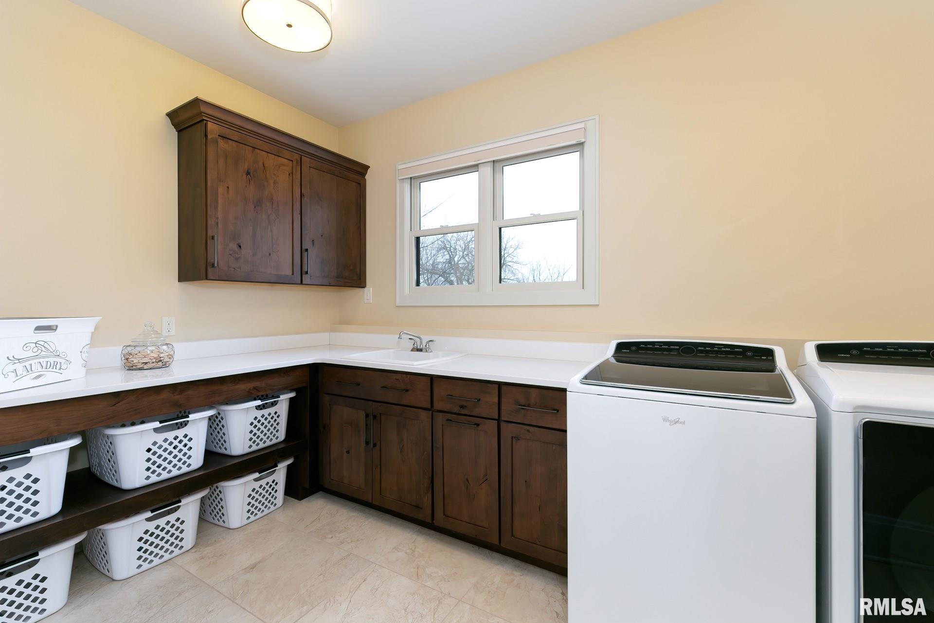5982 Cardinal Road Bettendorf, IA 52722 - Photo 25 of 50 Gallery Image 25