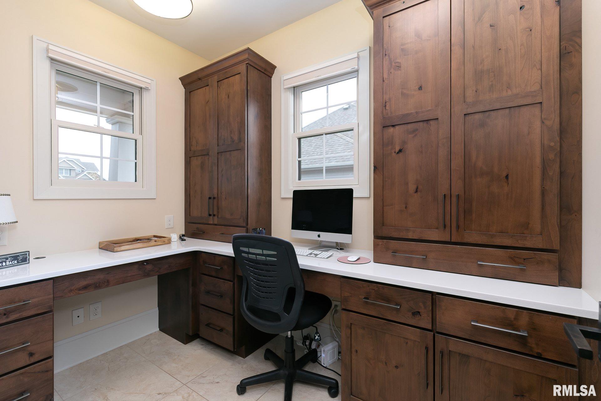5982 Cardinal Road Bettendorf, IA 52722 - Photo 26 of 50 Gallery Image 26