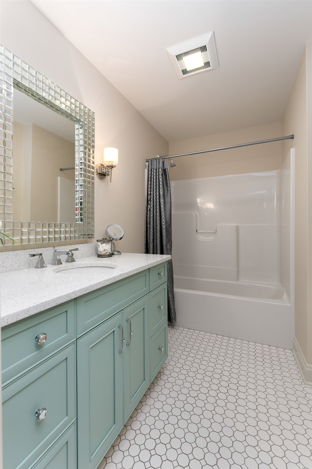 5982 Cardinal Road Bettendorf, IA 52722 - Photo 33 of 50 Gallery Image 33