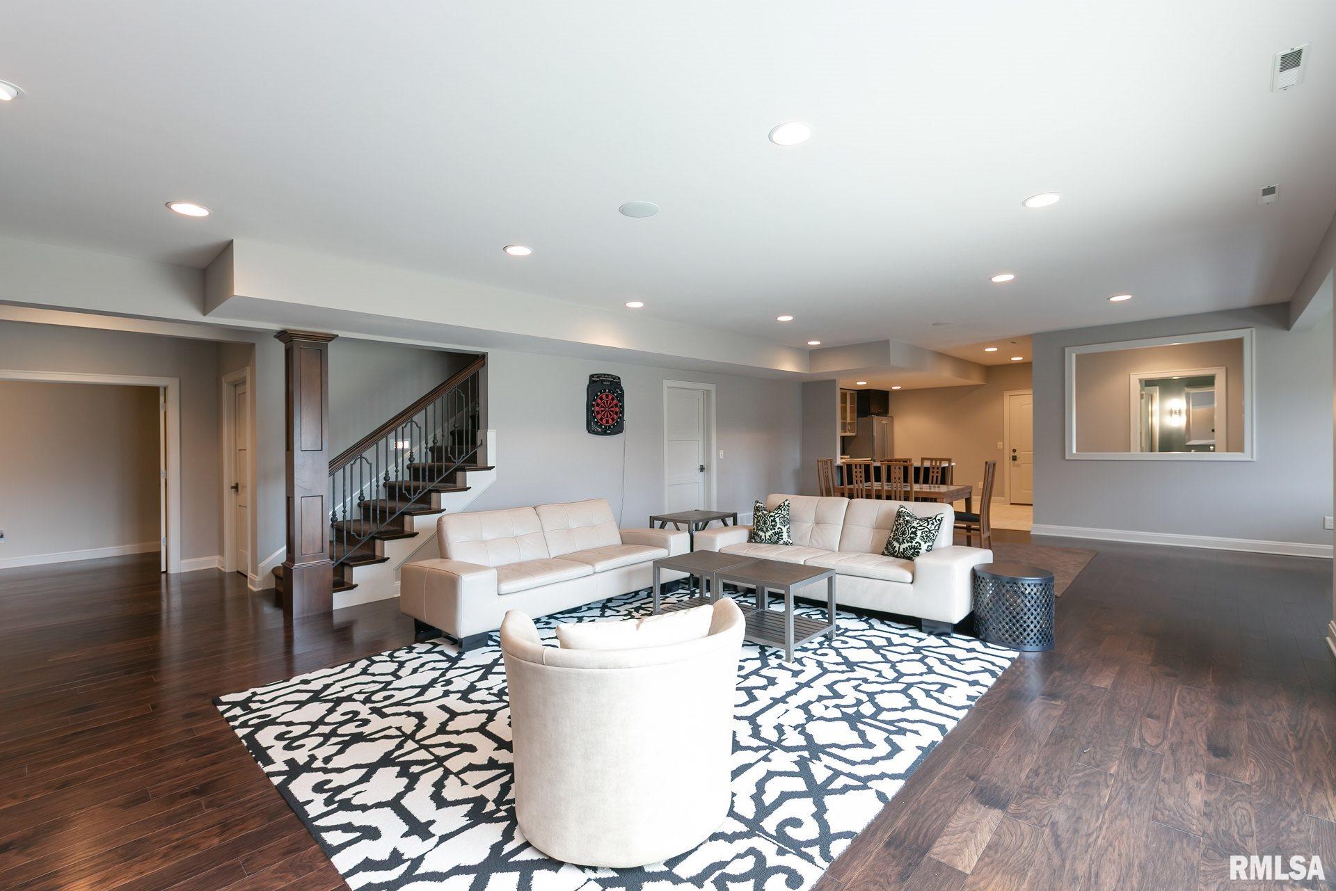 5982 Cardinal Road Bettendorf, IA 52722 - Photo 35 of 50 Gallery Image 35