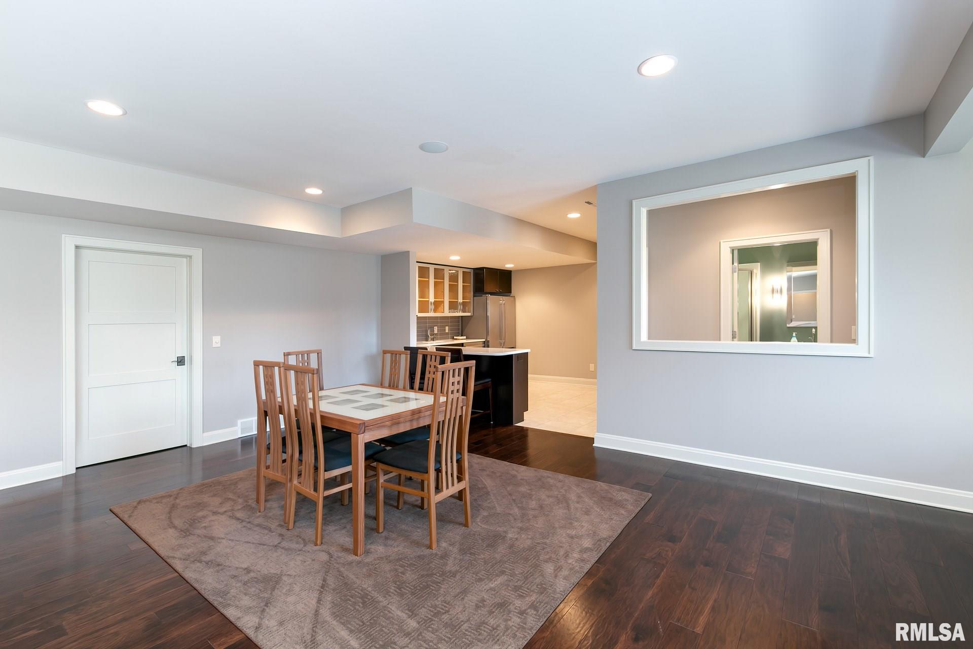 5982 Cardinal Road Bettendorf, IA 52722 - Photo 36 of 50 Gallery Image 36