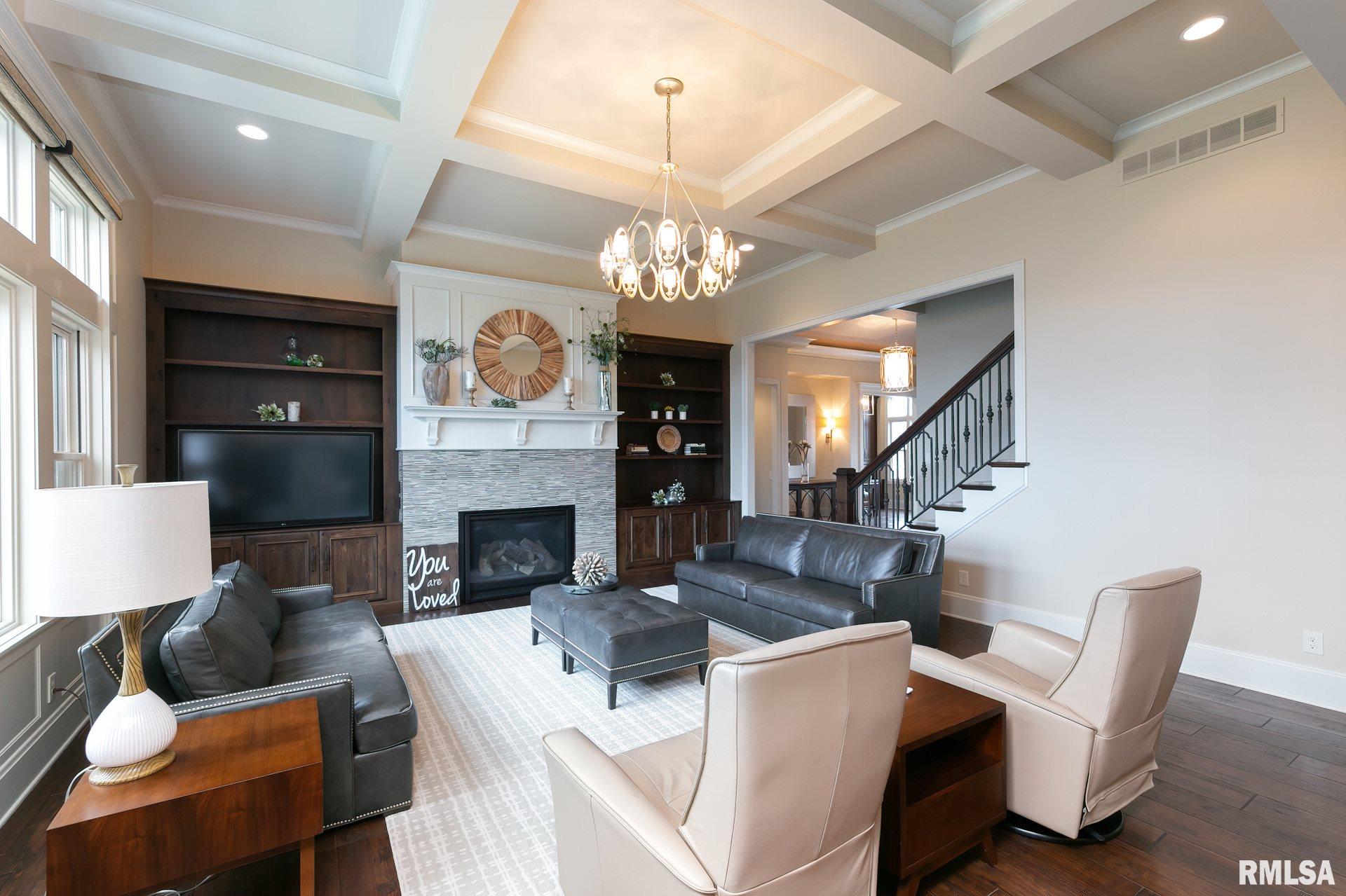 5982 Cardinal Road Bettendorf, IA 52722 - Photo 8 of 50 Gallery Image 8